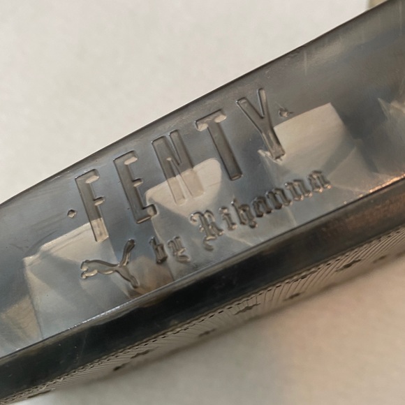 Fenty x Puma gummie slides sz 8 - Picture 9 of 16